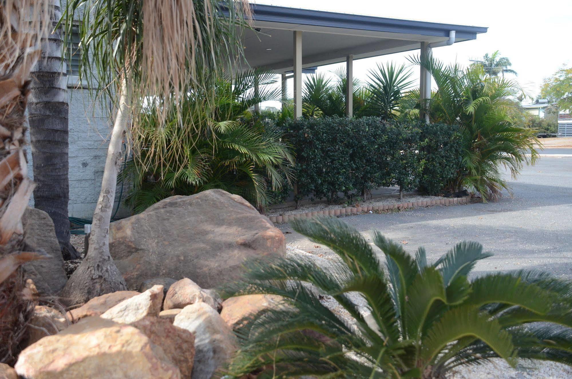 Capricorn Hotel Blackwater Exterior foto